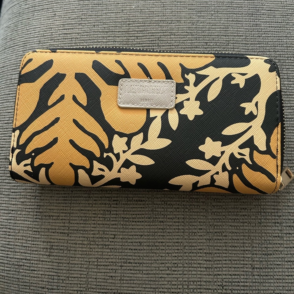 Stylish Black and Yellow Women's Wallet